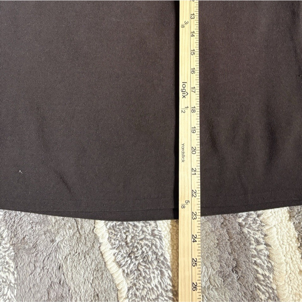 Chico's V-Neck Sleeveless Sweater Tank Size 2 Brown Stretch Knit Top, Minimalist - Picture 7 of 7